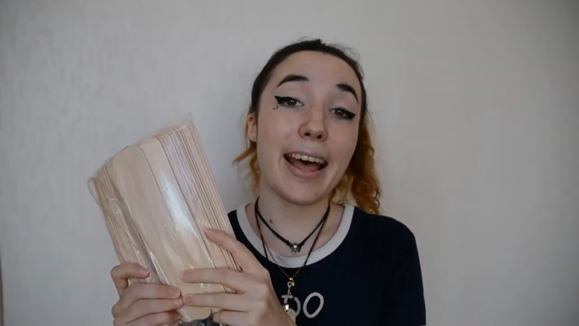 Extrait vidéo où je créé une étagère en DIY